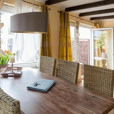 Altes Strandhus Casa Stranddune Scharbeutz Buitenkant foto